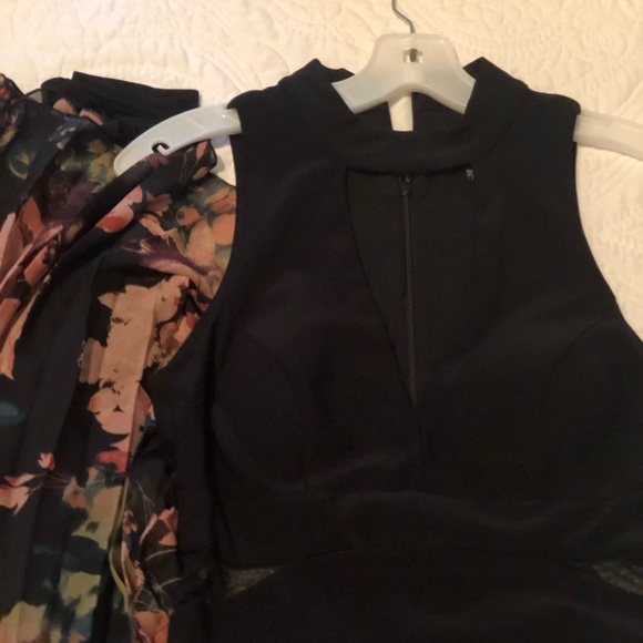 Xscape Dresses & Skirts - Floral Chiffon Sheath with Round Neck Formal Dress